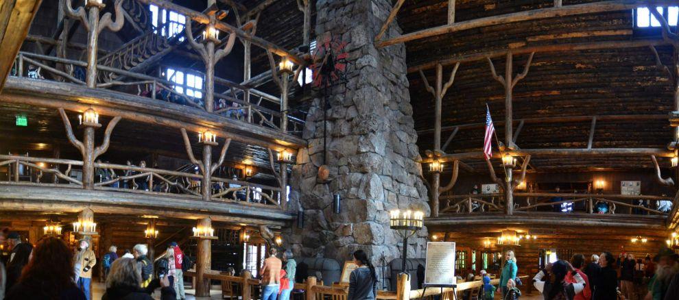 Old Faithful Inn
