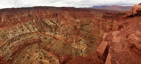 Nahlédnutí do Národního parku Capitol Reef