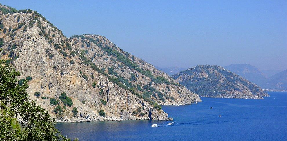 Lodě mířící do Turunçu
