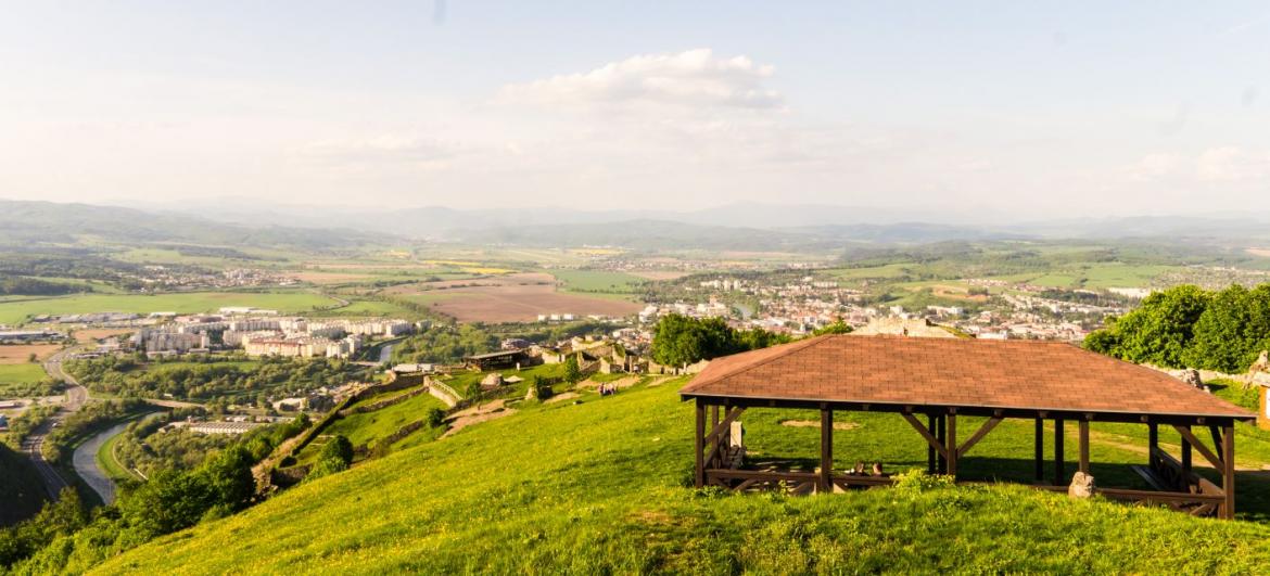Pustý hrad: Turistika