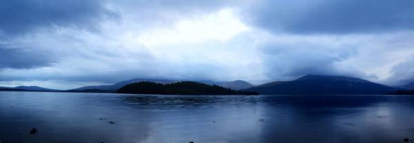 Večerní jezero