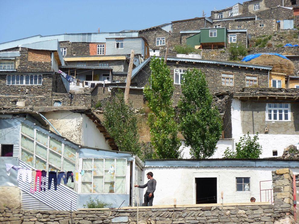 Obec Xinaliq.