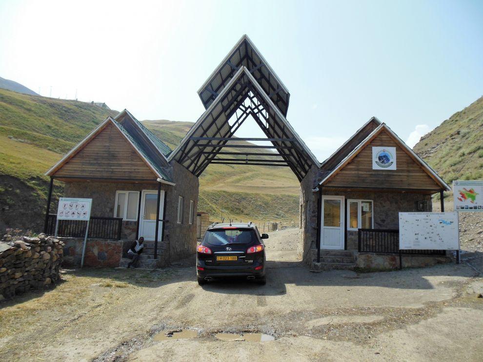 Vsupní brána do NP Šahdag