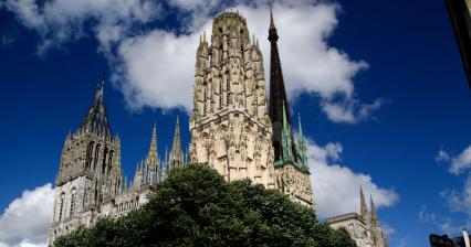 Notre Dame v Rouen