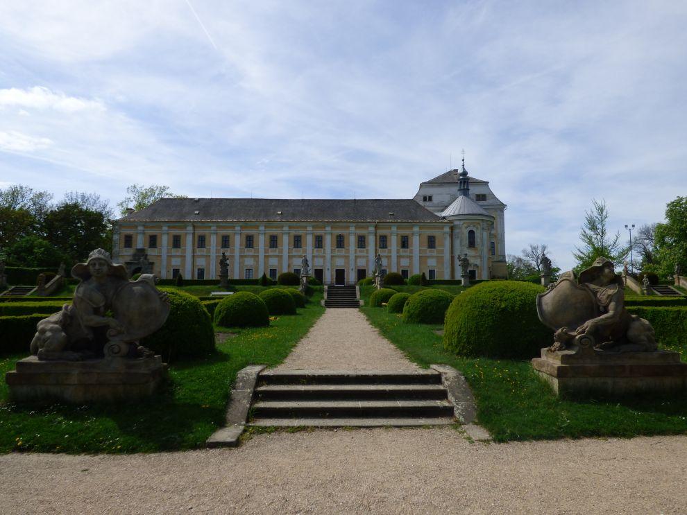 Sochařská výzdoba