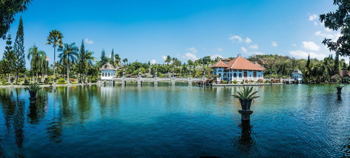 Vodní palác Ujung