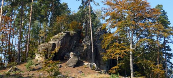 Zlatou stezkou přes Prachovské skály