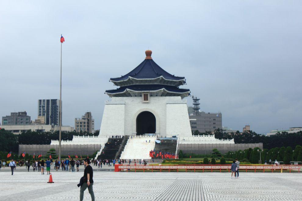 Čankajškovo mauzoleum (Chiang Kai Shek Memorial Hall)
