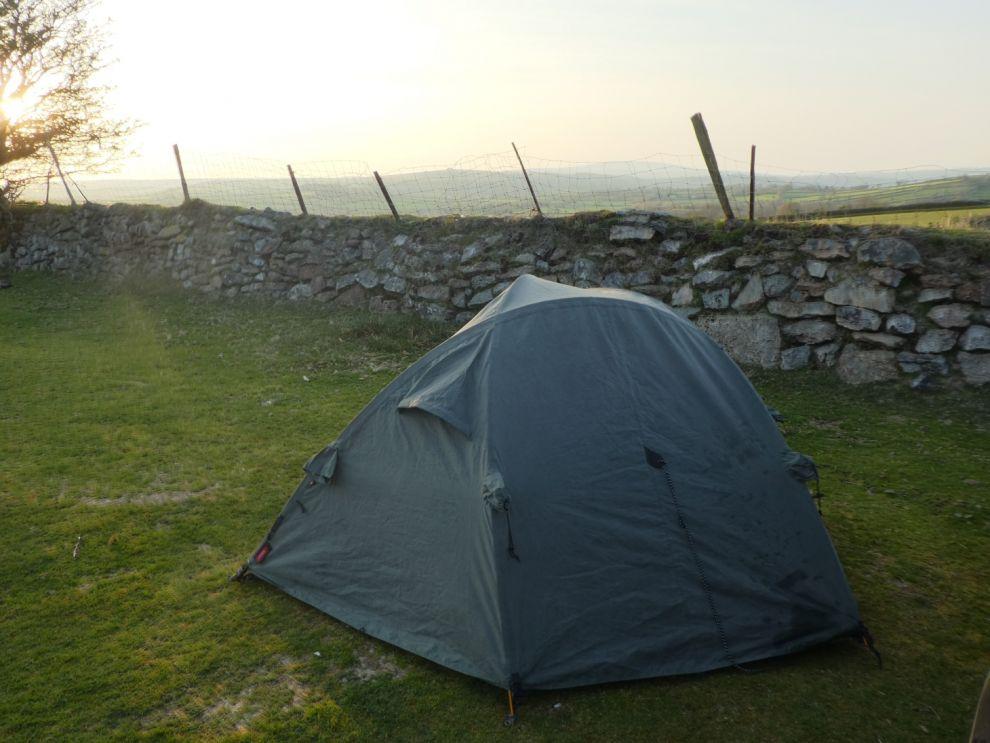 Přespání v Dartmoor národním parku