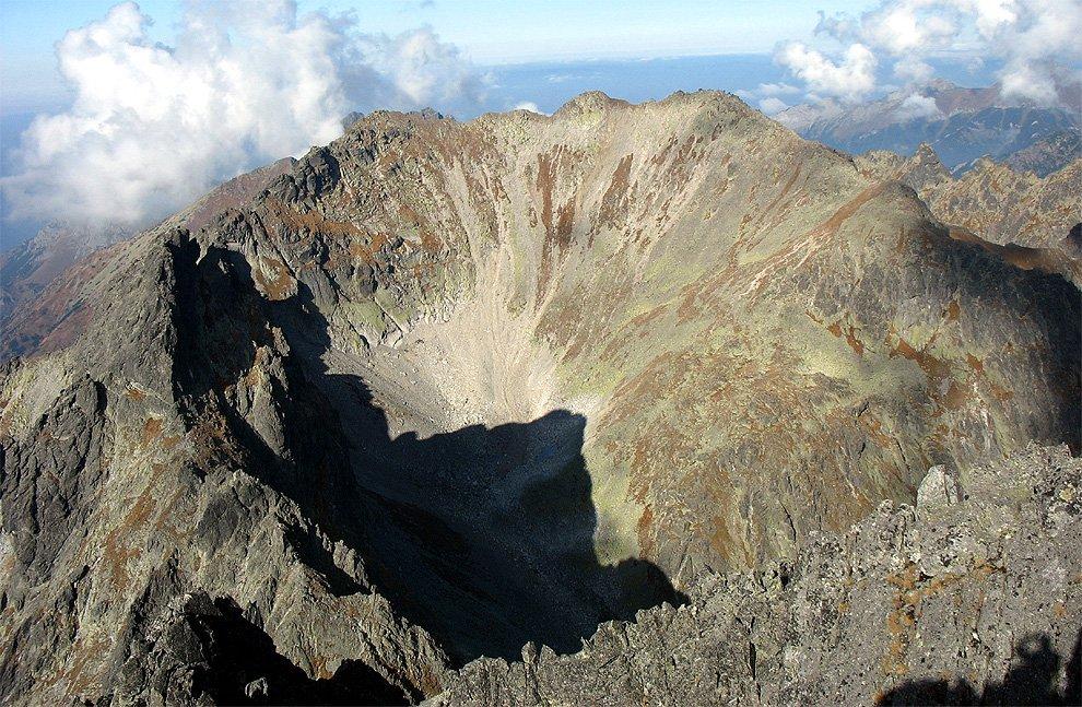 Divá veža a Svištový štít