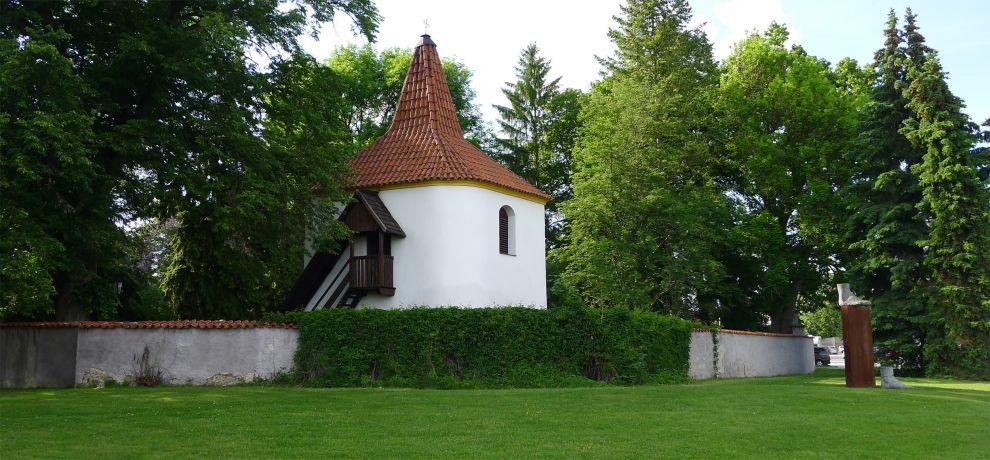 Kaplička na hřbitově