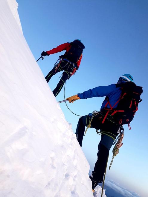 Výstup na Nadelhorn - sedlo Windjoch
