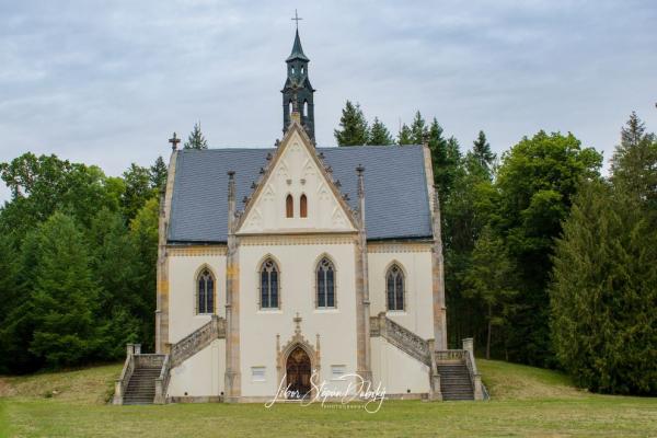 Schwarzenberská hrobka