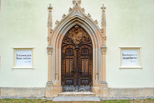 Schwarzenberská hrobka