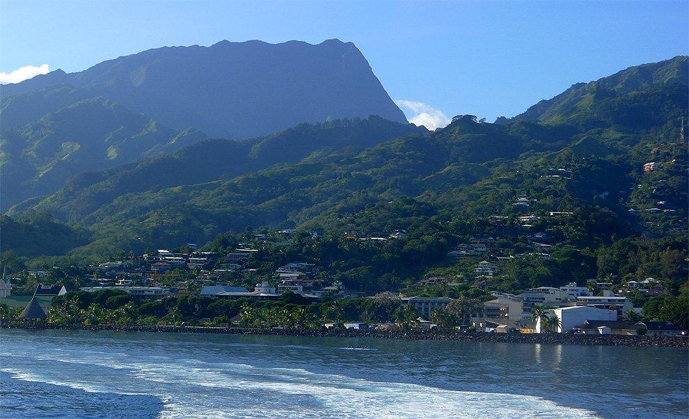Tahitské dvoutisícovky