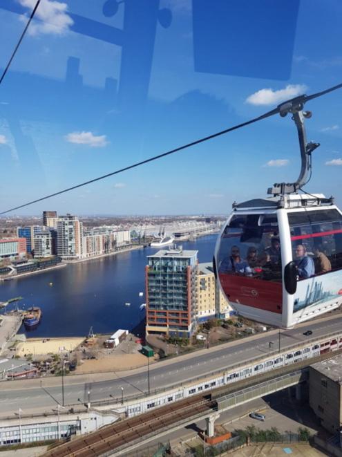Lanovka Emirates Airline