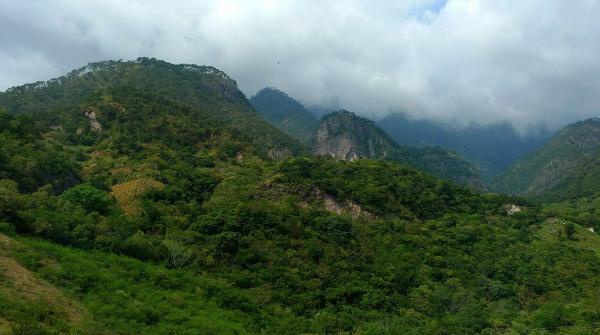Přes Sierra Madre del Sur