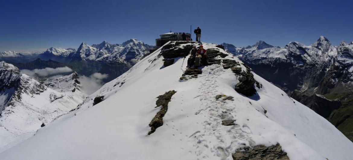 Schilthorn Cable Car: Accommodations