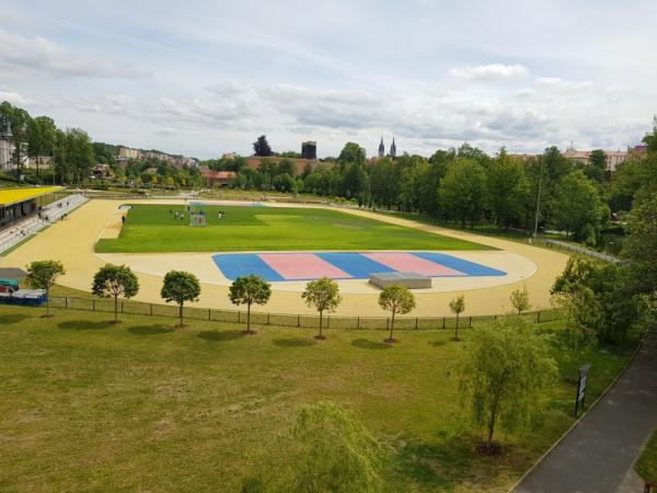 Výhled z vyhlídkové věže na stadion