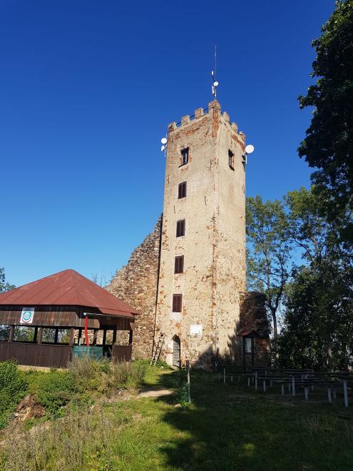 Rozhledna a zřícenina hradu Rýzmberk