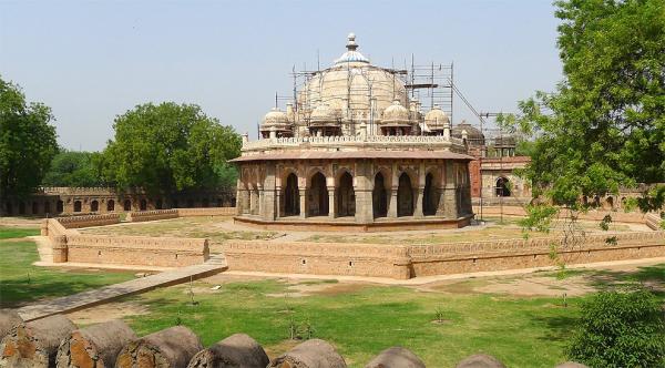 Isa Khan Tomb