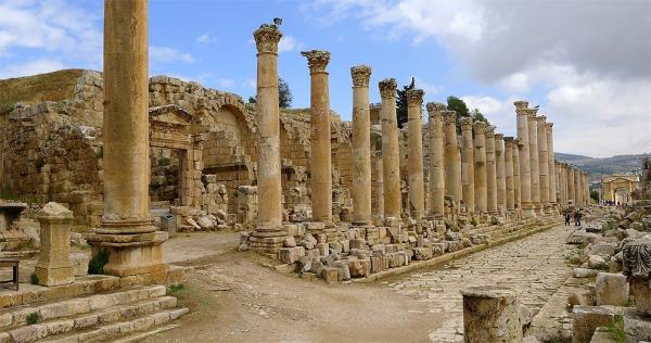 Cardo Maximus