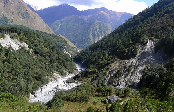 Výhled do kaňonu Kali Gandaki