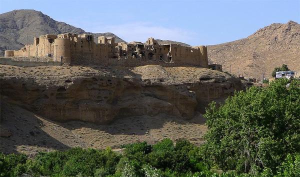 Castle Hanjan in full glory