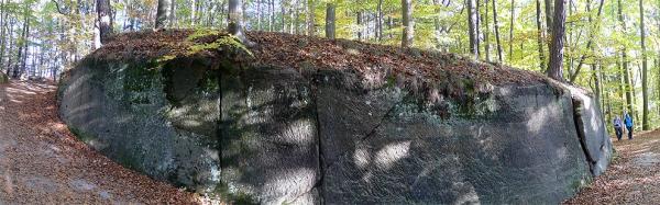 Vozová cesta ve skalním městě