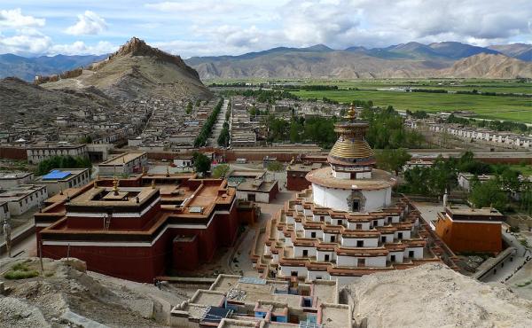 Panoramatický výhled na Gyantse