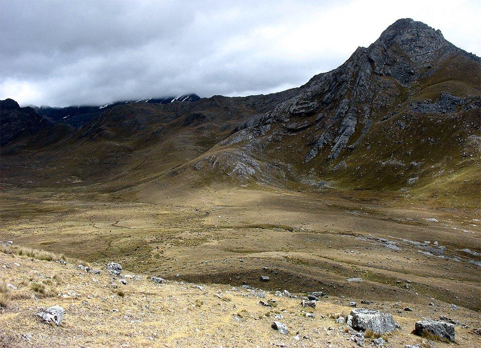 Stoupání do průsmyku Mesapata (4 460m n.