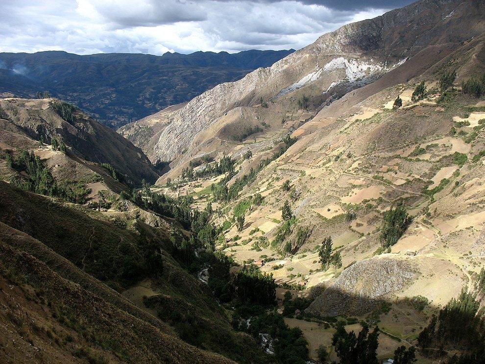 The path high above the river