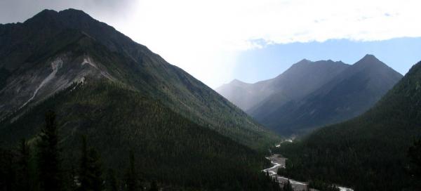 Trek through Tunkin range
