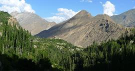 A walk to Altit