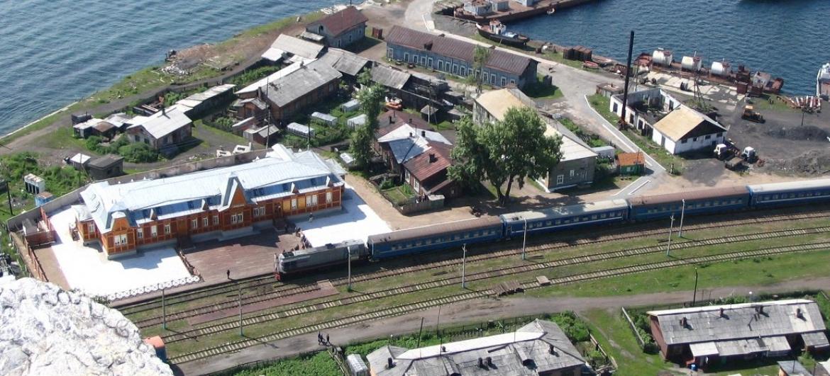 Vlakem Sljudjanka - Port Bajkal