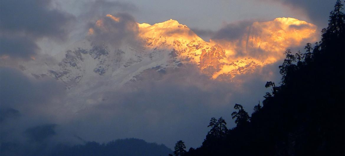 Túra Dharapani - Timang